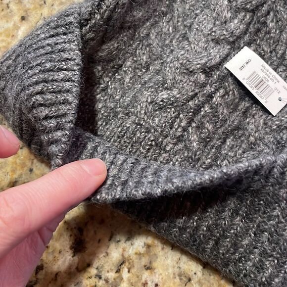 NWT Old Navy Knot Hat - Picture 7 of 7